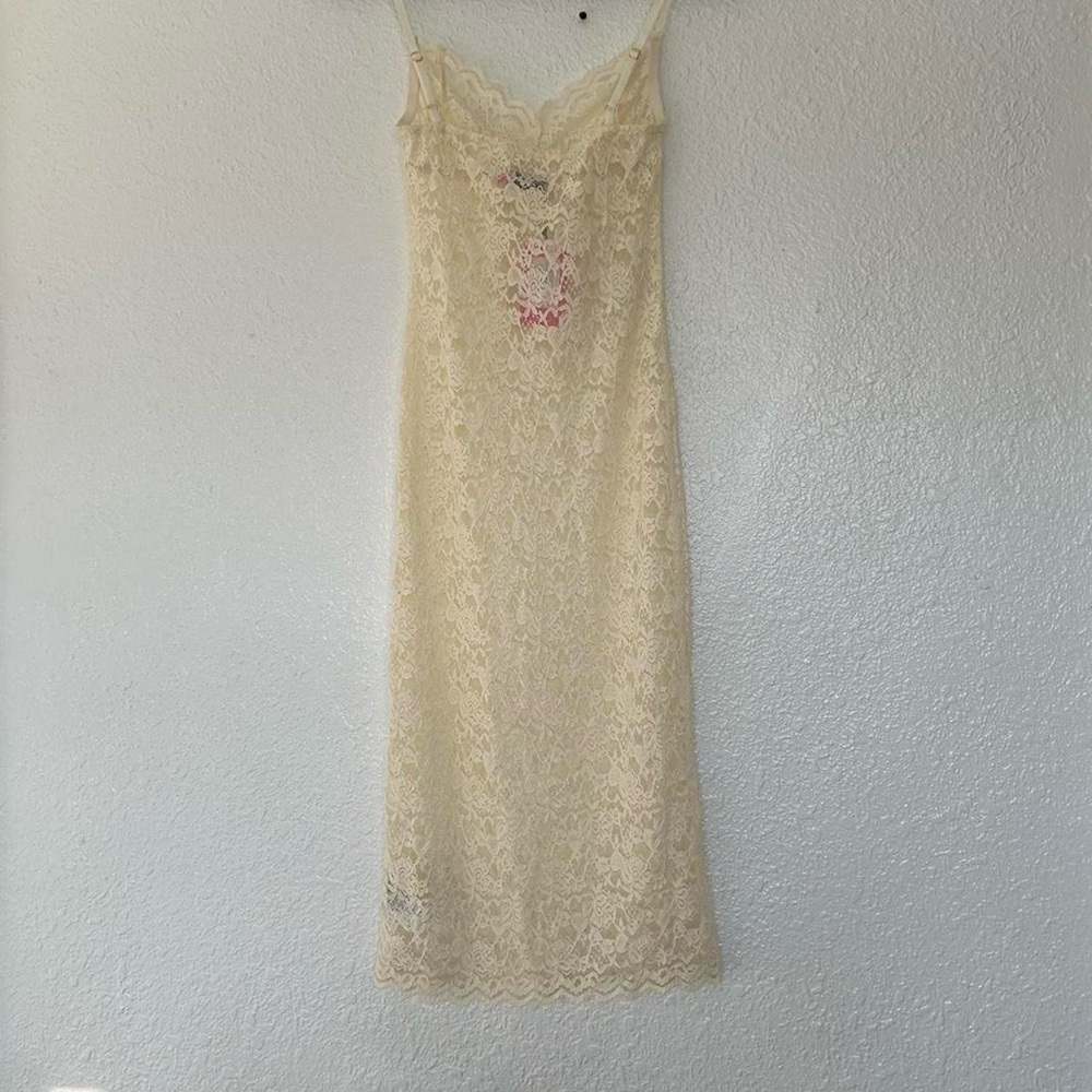 Edikted Dori Lace Midi Dress - Picture 7 of 8